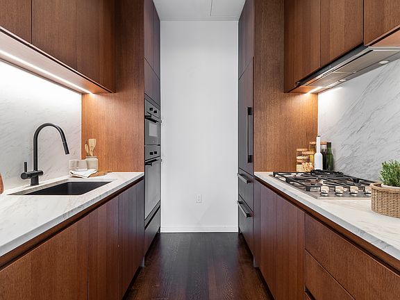 3rd image of 570 Broome St #7C