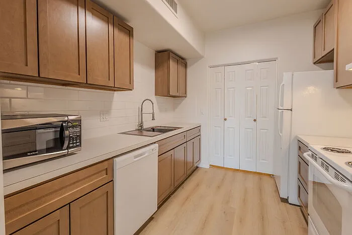 18845 S Esherton Dr — Photo 11