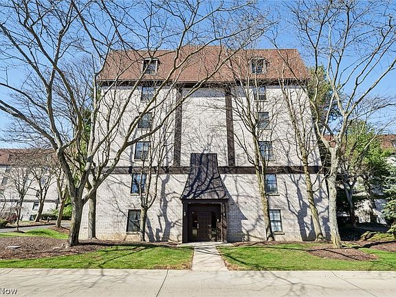 4th image of 800 Brick Mill Run APT 109