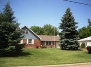 407 E 11th St, Pt Clinton, OH 43452