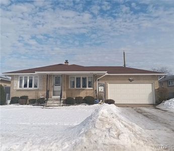 51 Constance Ln, Cheektowaga, NY, 14227