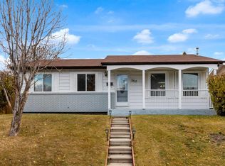5122 48th St NW, Calgary, AB T3A 0S9
