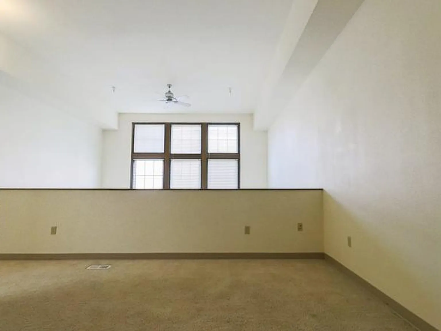 East High Apartments — Photo 4