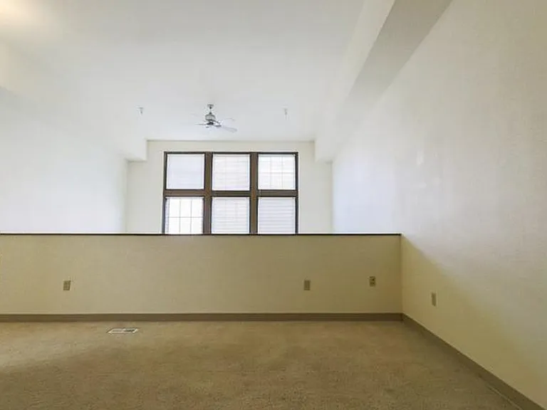 East High Apartments — Photo 4