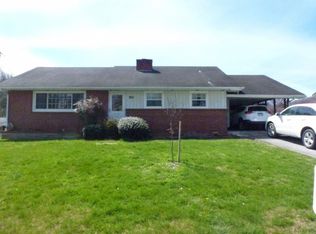 228 Jennings St, Weber City, VA 24290