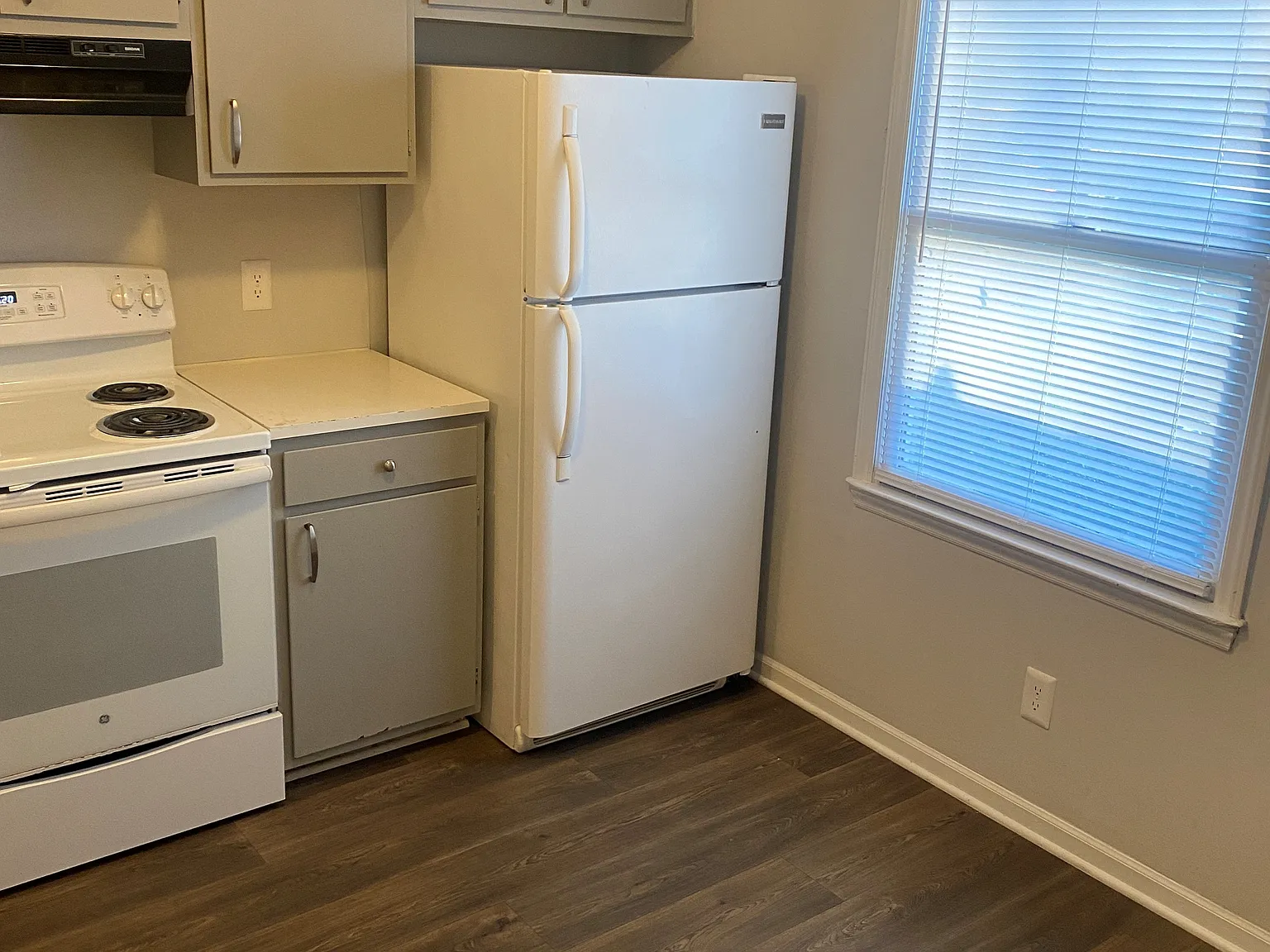 2 bed, 1.5 bath, 1416 sqft, $1,295 — Photo 4