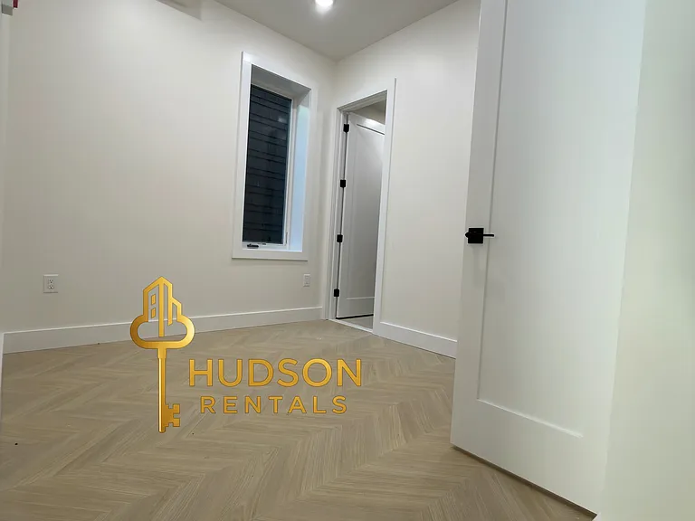 40 Lembeck Ave #106 — Photo 3