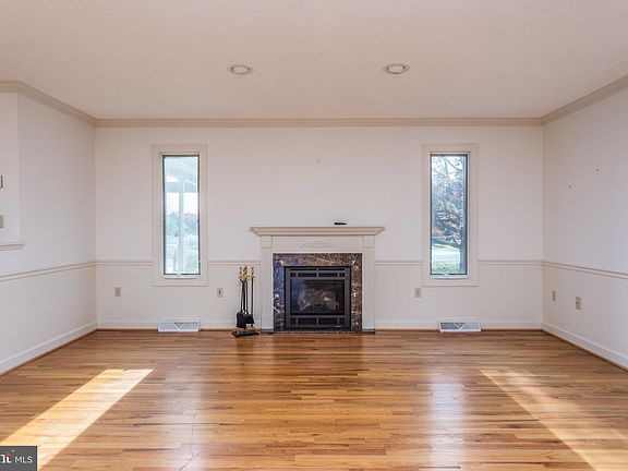 4th image of 235 Brandylion Dr