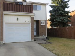 Claregreen Mews, Edmonton, AB T5A 3K3