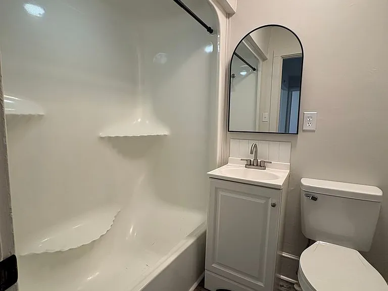 506 Watson Ave — Photo 7