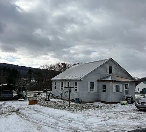 2nd image of 30 New Lancaster Valley Rd