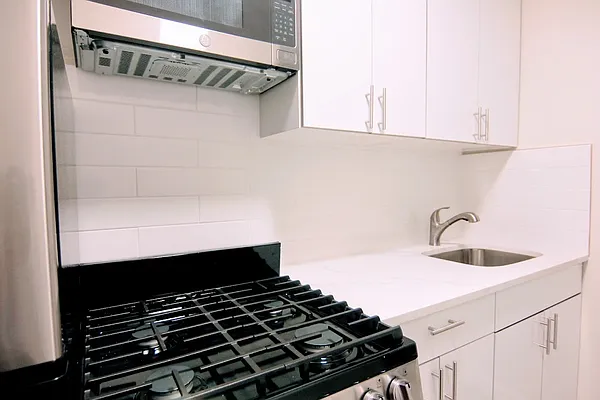 Rented by Voro, LLC | media 10