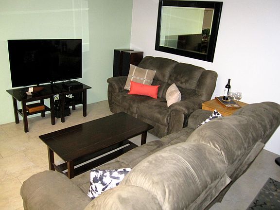 3rd image of 5301 Waverly Dr #124