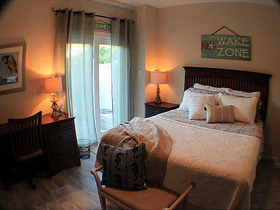 3rd image of 1948 E Ocean View Ave #19