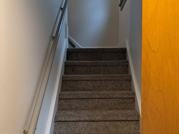 3rd image of 9 Newell Pl Floor 2