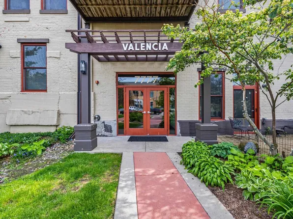 7777 Elmwood Avenue #211, Middleton, WI 53562