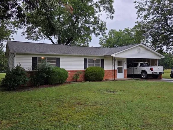 1505 Pastusek Ave, Prague, OK 74864