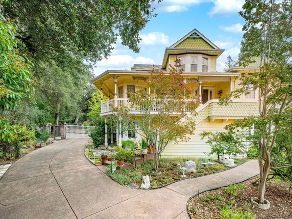 113 Heidi Lane, Cloverdale, CA 95425