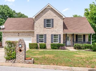 966 Hedge Apple Dr, Clarksville, TN 37040