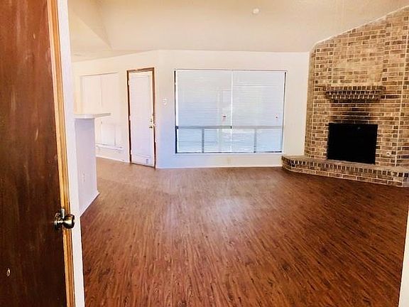 3rd image of 710 Brittany Dr