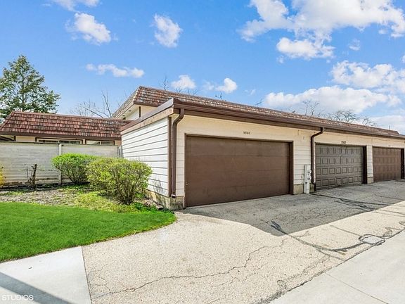 2nd image of 5560 Carmel Dr