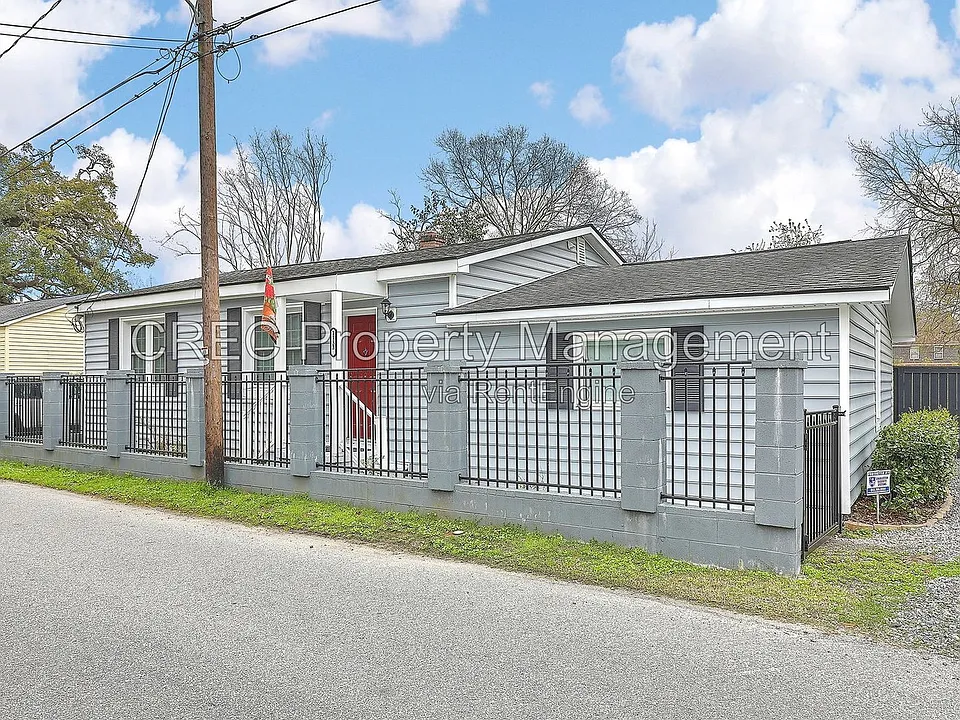 1133 Brody Ave