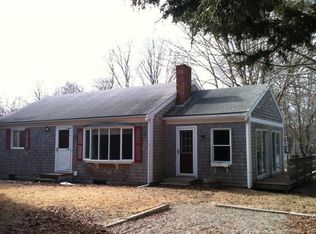 6 Elizabeth Rd, Pocasset, MA 02559