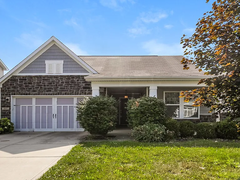 4557 Walcott Dr — Photo 1