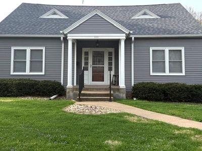317 W Pleasant St, Maquoketa, IA, 52060
