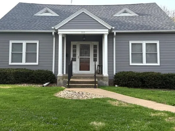 317 W Pleasant St, Maquoketa, IA 52060