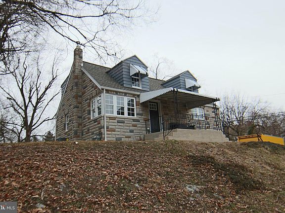 5th image of 5220 Earl Dr