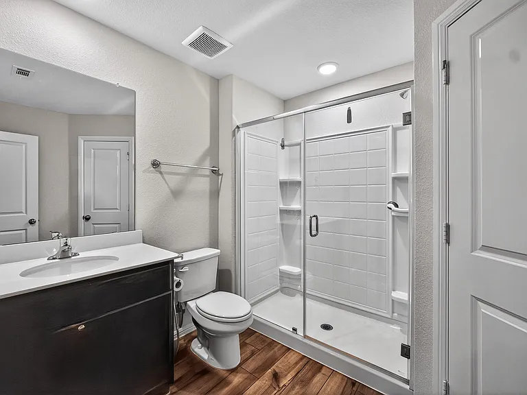 2704 Rambling Rd — Photo 36