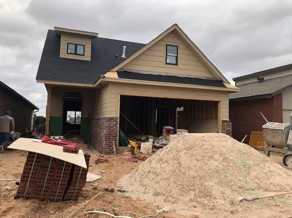 2100 Goodrich Dr, Moore, OK 73170