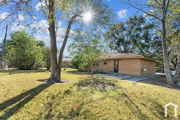 4103 Madden Ln — Photo 9