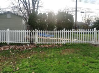 812 Glenmar Cir, Fairless Hills, PA 19030