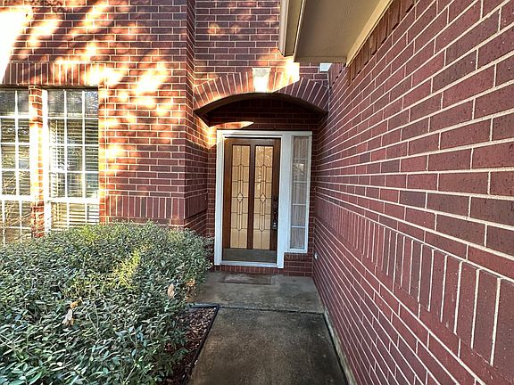 3rd image of 1918 Chasewood Dr