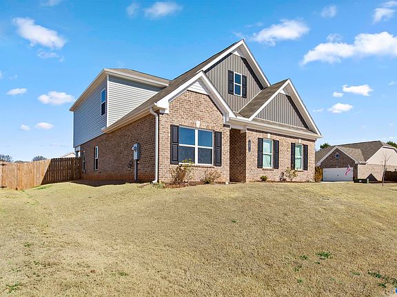 3rd image of 18675 Cottontail Ln
