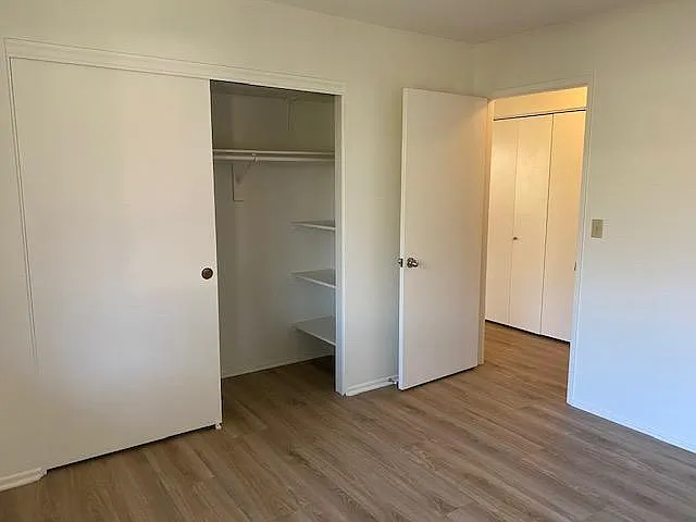 637 Sydney Ln — Photo 26