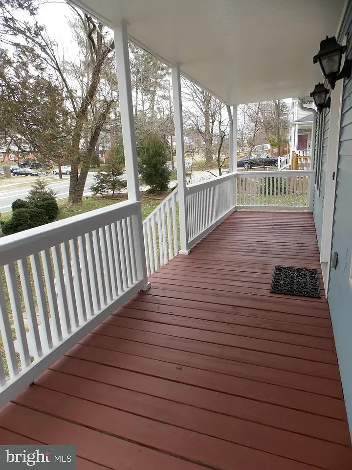 9415 Monroe St — Photo 2