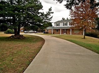 1301 Fairgrounds Rd, Jefferson City, MO 65109