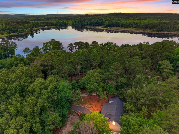 213 Lakeview Rd, Eastover, SC 29044