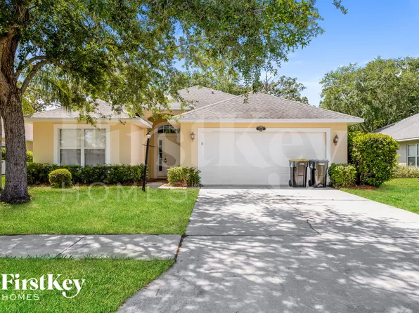 932 Tavernier Cir NE, Palm Bay, FL 32905