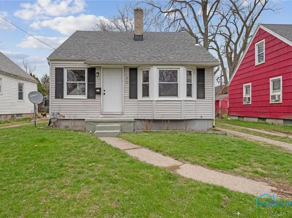 912 Mackow Dr, Toledo, OH 43607