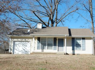 134 Tobaccoport Dock Rd, Bumpus Mills, TN 37028