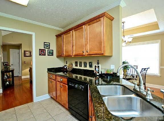 5th image of 2633 Westhaven Dr