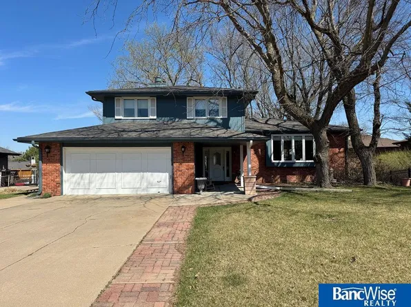 2220 Larchdale Dr, Lincoln, NE 68506