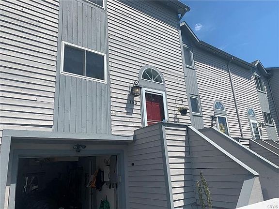 3rd image of 163 Iron Oak Cir