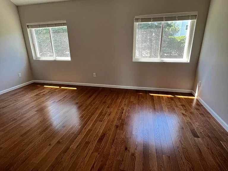 Woodbridge Ln — Photo 34
