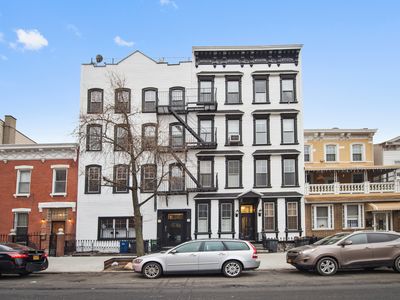 206 Montrose Ave APT 2A, Brooklyn, NY, 11206