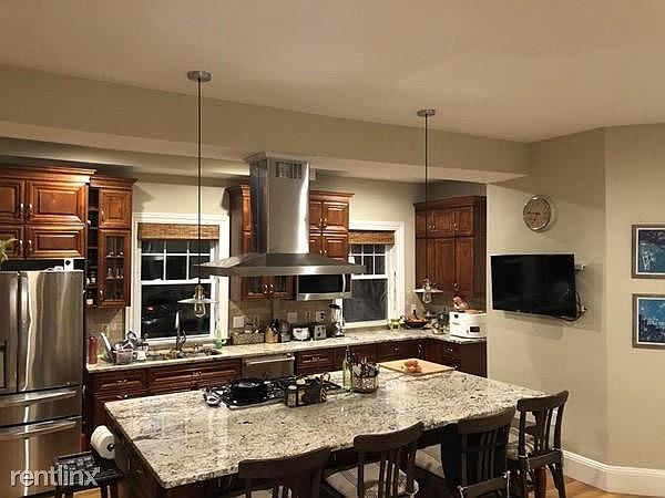 108WalnutSt.Kitchen
